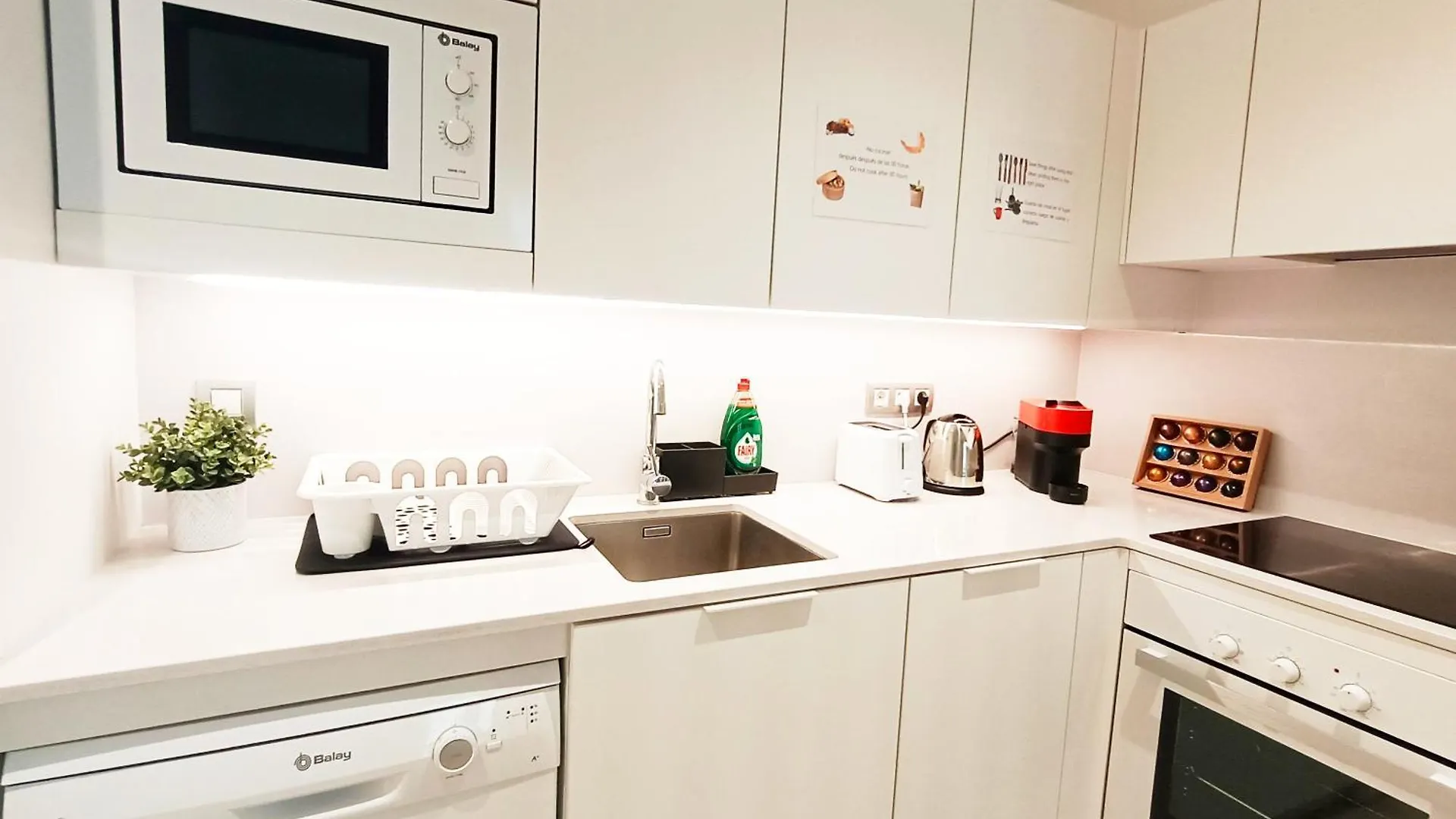 Hostel Private Rooms By Plaza Universidad Barcelona