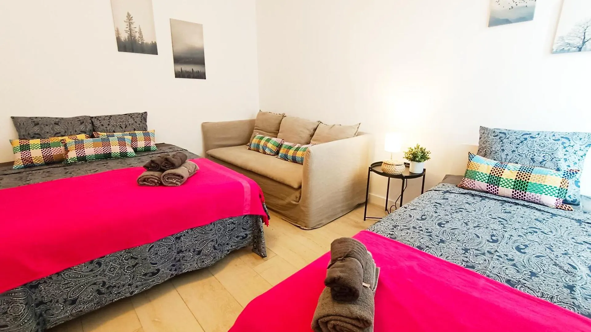 Private Rooms By Plaza Universidad Barcelona