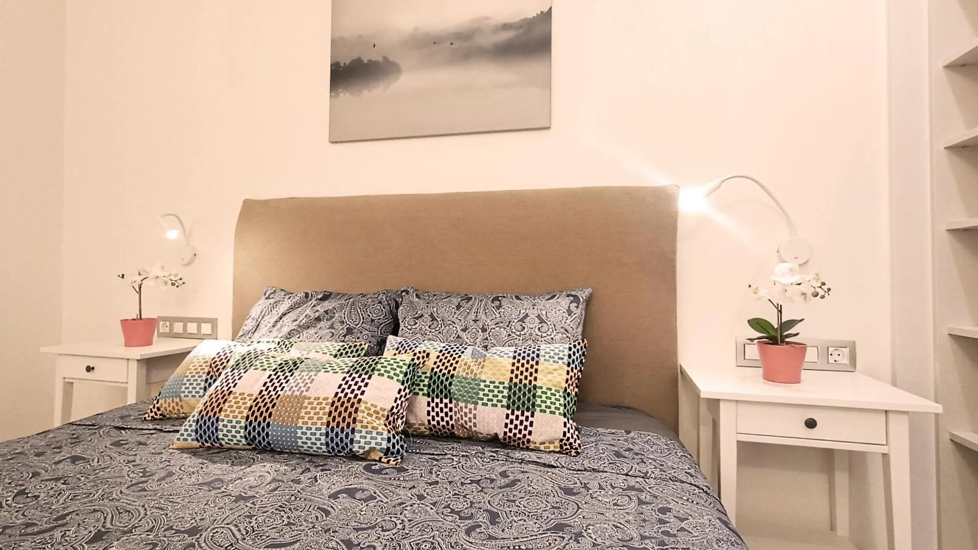 Private Rooms By Plaza Universidad Barcelona 0*,  Spain